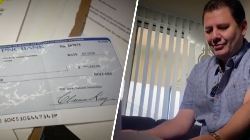 Tentador cheque y pago de $35 la hora: estafa ‘de moda’ está cobrando nuevas víctimas
