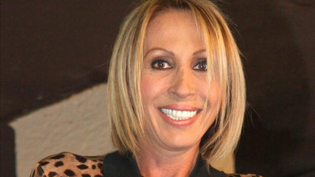 Telemundo anchorwoman, Laura Bozzo, smiles to the press, moments News  Photo - Getty Images