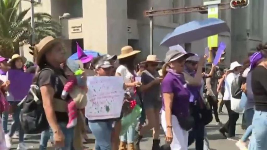 “No más feminicidios”, el clamor en multitudinaria marcha de mujeres en México
