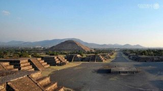 mexico-teotihuacan-piramides