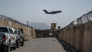 aeropuerto de kabul en afganistán