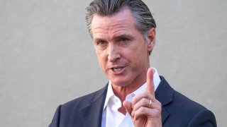 El gobernador de California, Gavin Newsom.