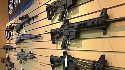 Nueva ley sobre control de armas en California divide el público