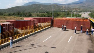 frontera cerrada entre Colombia y Venezuela