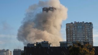 Ataque ruso a edificio en Kiev