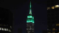 El Empire State se prende de verde para celebrar a los Eagles y se desata la polémica