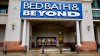 La estrategia de Bed Bath & Beyond para evitar la quiebra: vende acciones y cierra tiendas