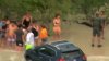 “¿Por qué iré a la cárcel?”: acusan a mujer de estrellar su auto en concurrida playa de Florida