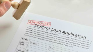 Aplicación para perdón de préstamos estudiantiles.