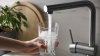 Hallan químicos en el agua de grifo que podrían causar cáncer, según estudio
