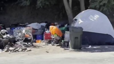 Combate a la indigencia: Newsom firma reforma a la ley de Servicios de Salud Mental