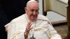 “Todavía estoy vivo”, el papa Francisco se disculpa por no poder hablar