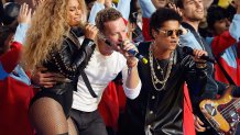 SANTA CLARA, CA - FEBRUARY 07: Beyonce, Chris Martin of Coldplay and Bruno Mars perform during Super Bowl 50 at Levi's Stadium on February 7, 2016 in Santa Clara, California. (Photo by Ezra Shaw/Getty Images)