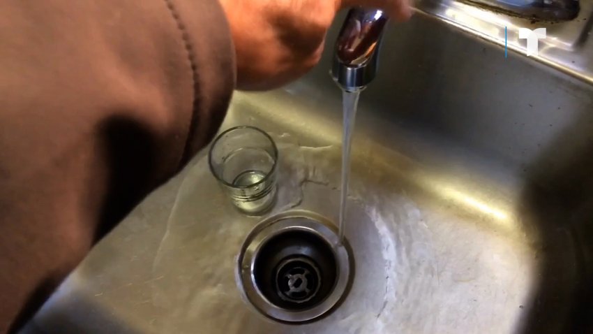 ¿Qué son las peligrosas sustancias PFAS en el agua de grifo?