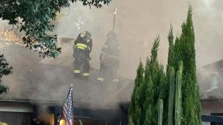 Muere persona en incendio en Modesto