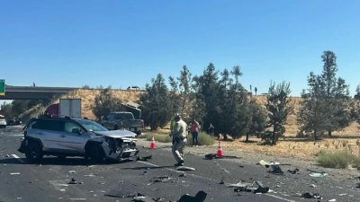 Investigan accidente mortal que involucra varios vehículos en Manteca