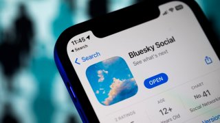 Con un millón de nuevas cuentas añadidas desde las elecciones en EEUU, Bluesky se ha consolidado como una opción para quienes desean cambiar su servicio de redes sociales.