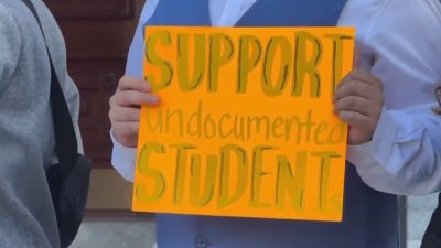 “Tengo miedo”: estudiantes indocumentados ante amenazas de deportaciones de Trump