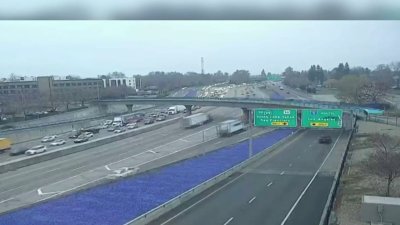 Investigan tiroteo en carretera de Sacramento que deja a una persona herida