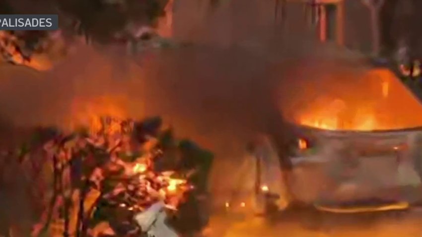 Las impactantes imágenes en vivo de los incendios en el sur de California