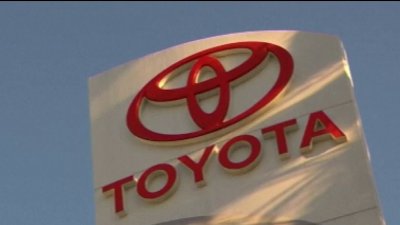 Toyota llama a revisión unos 106,000 vehículos por problema en los frenos traseros