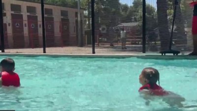 Abren centros de entrenamiento acuático en la ciudad de Modesto