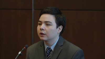 Testifica Carlos Dominguez en su juicio por apuñalamientos en Davis