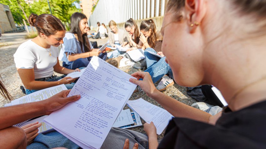 EE.UU. exige tener las redes sociales "públicas" a quienes pidan visa de estudiante