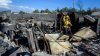 Permiten regresar a algunos residentes tras incendio Hawk; destruye viviendas en Reno
